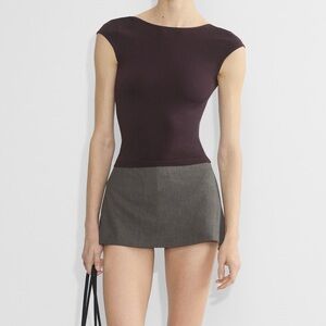 aritiza // smooth seamless statuesque top black